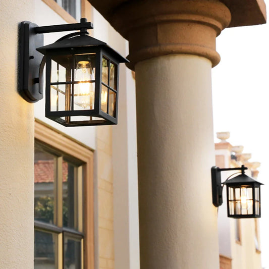 American Vintage Lantern Outdoor Wall Sconce
