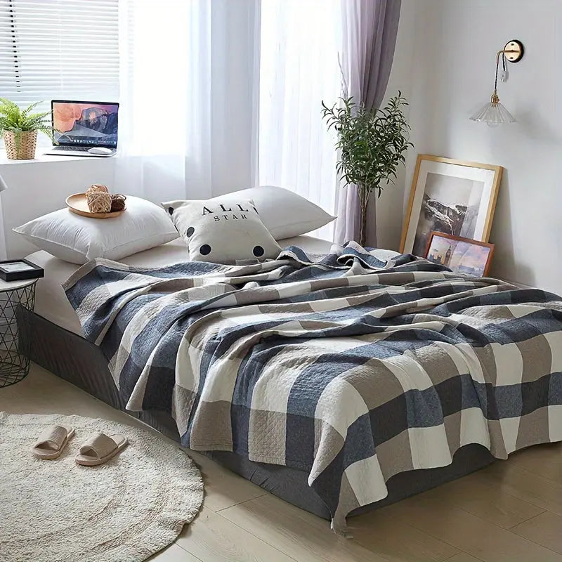 Scandinavian Plaid Cotton Quilt