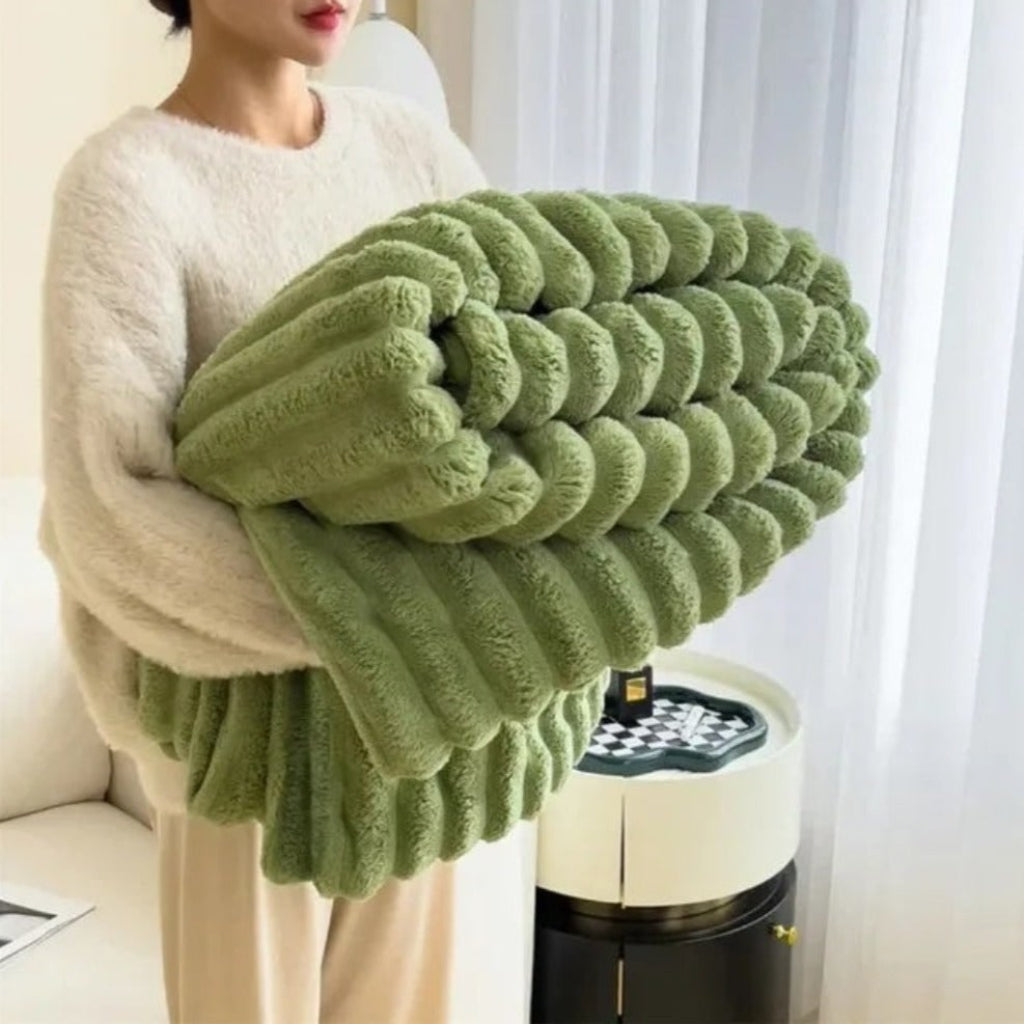 Scandinavian Textured Plush Throw Blanket