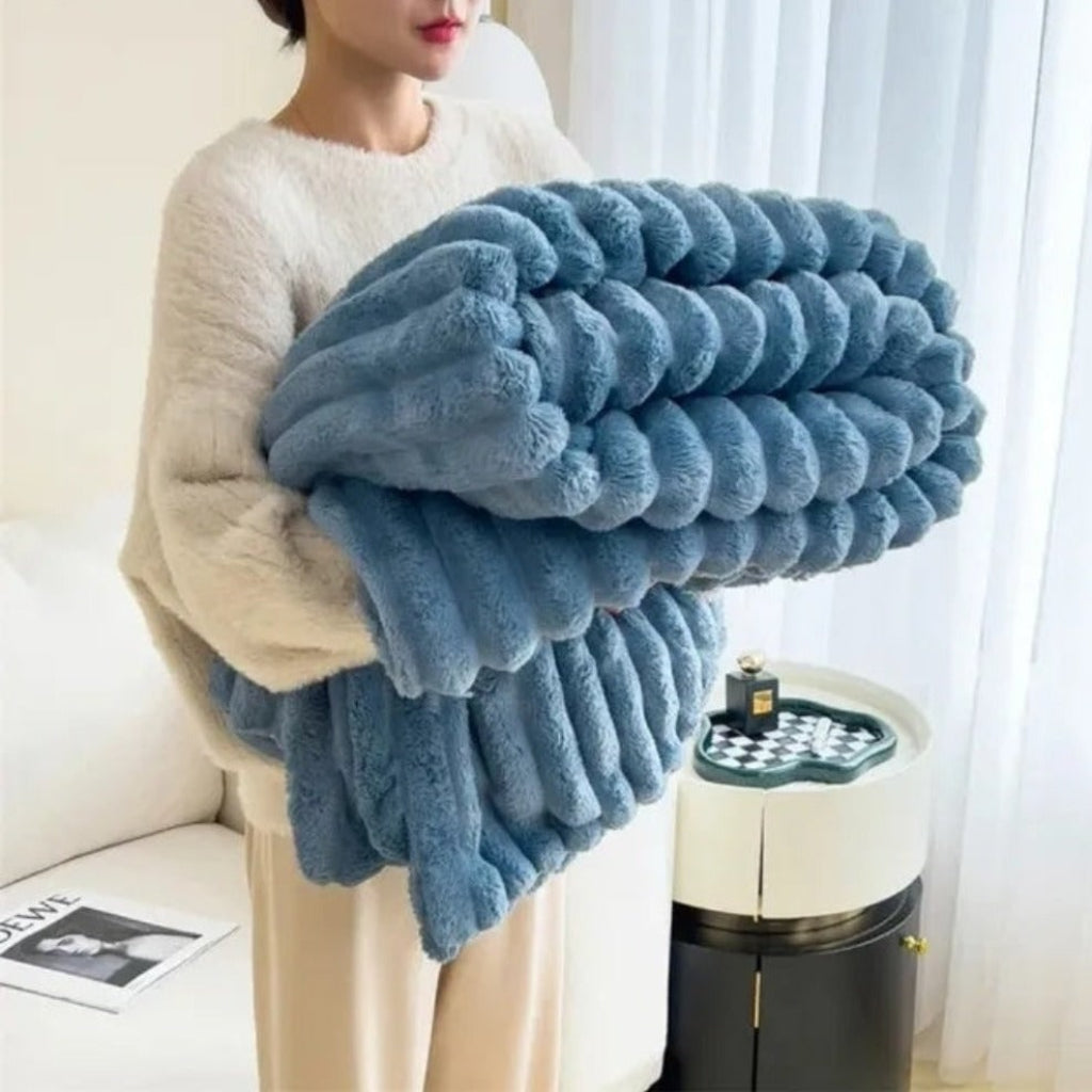 Scandinavian Textured Plush Throw Blanket